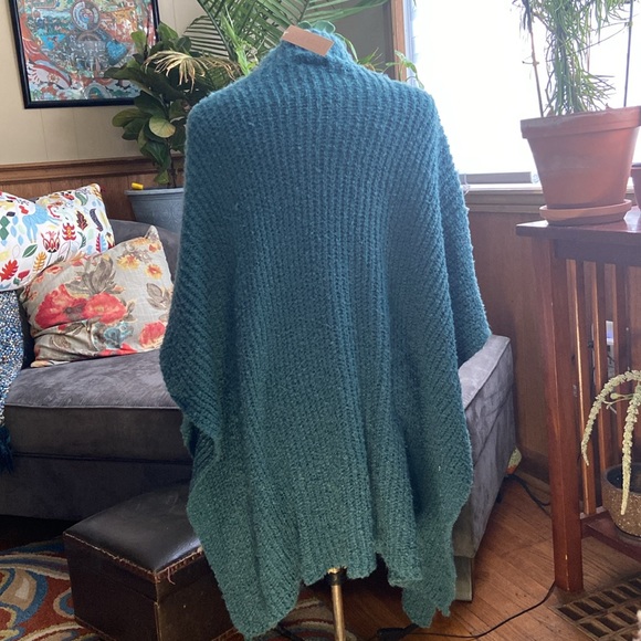 Steve Madden NWT teal poncho - Picture 2 of 9